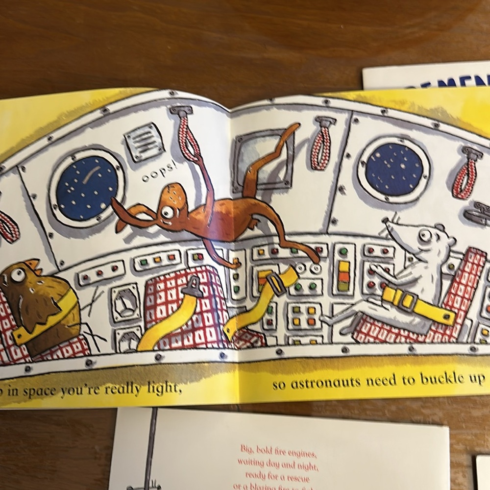 Set of 5 Amazing Machines books - Picture 4 of 4